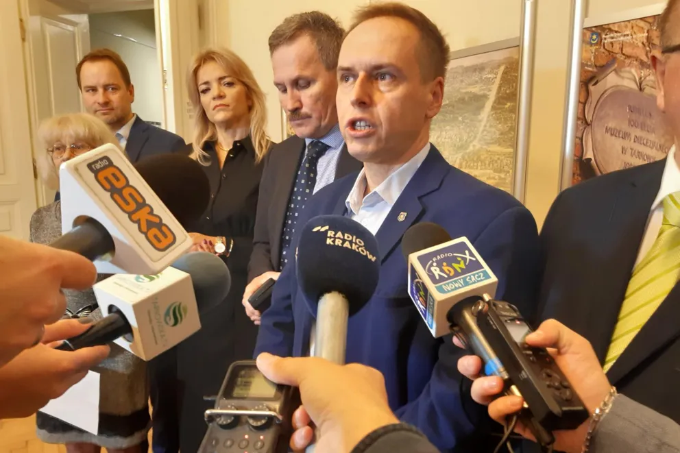 Tarnowscy radni PiS pokazują, gdzie szukać oszczędności: jeden wiceprezydent zamiast trzech